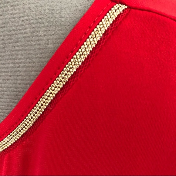 JM COLLECTION Women’s Red Long Sleeve Bellbottom Sleeve Blouse Size M - Picture 6 of 9